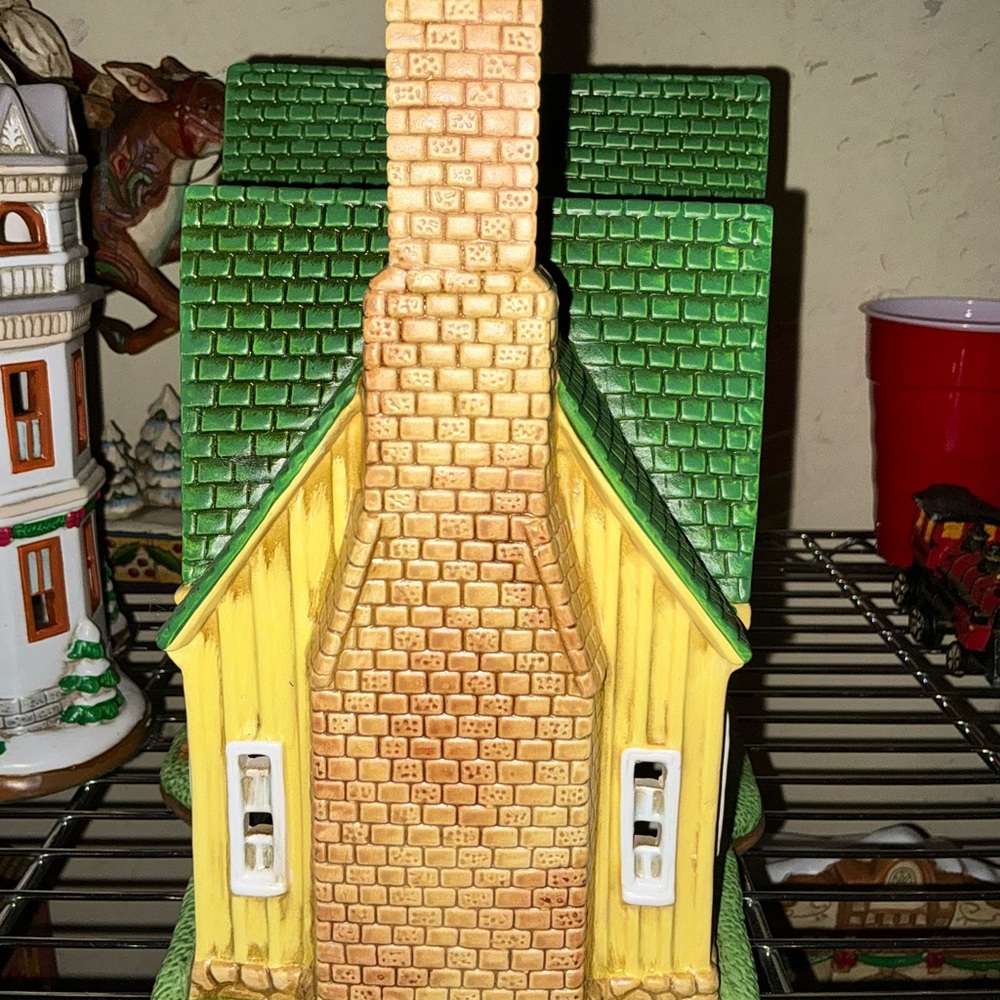 Lefton Colonial Village 1999 Bradley House Limited Ed 1455/4,500 - Picture 9 of 11